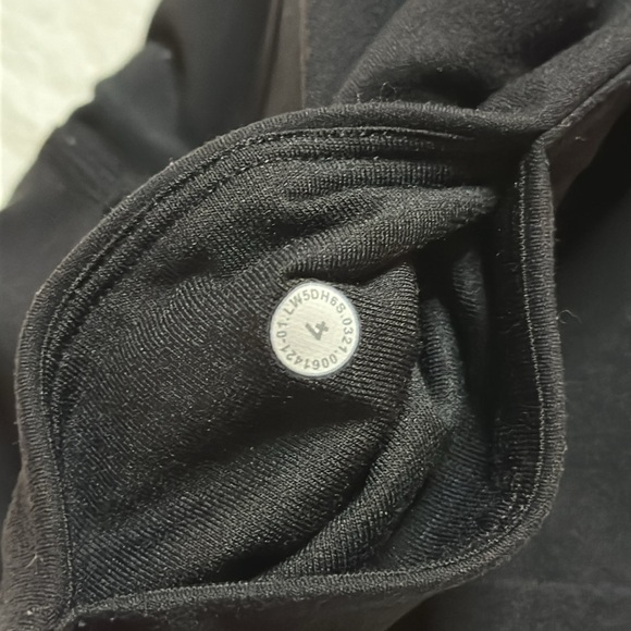 Lululemon Align Jogger 28"' Size 4 - Picture 9 of 12